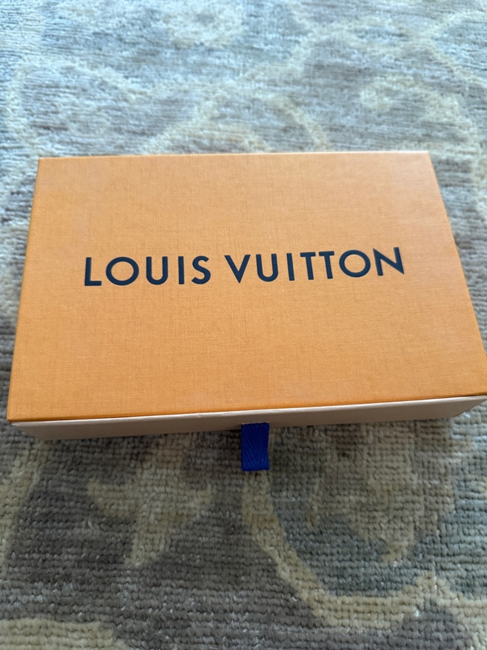 Louis Vuitton Brown and Tan Monogram Passport Cover - Picture 8 of 9